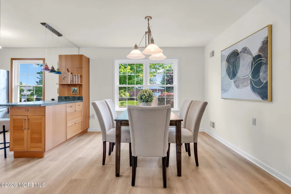 5 Lakeview Drive Marlboro, NJ 07746