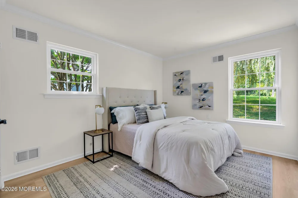 5 Lakeview Drive Marlboro, NJ 07746