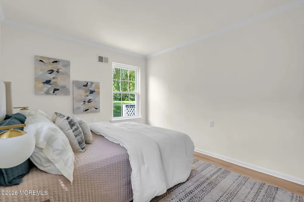 5 Lakeview Drive Marlboro, NJ 07746