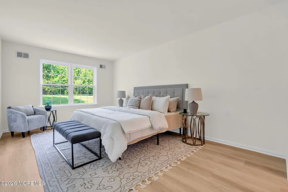 5 Lakeview Drive Marlboro, NJ 07746