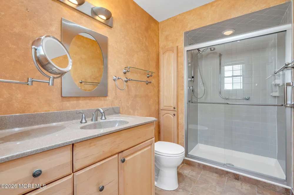 5 Lakeview Drive Marlboro, NJ 07746