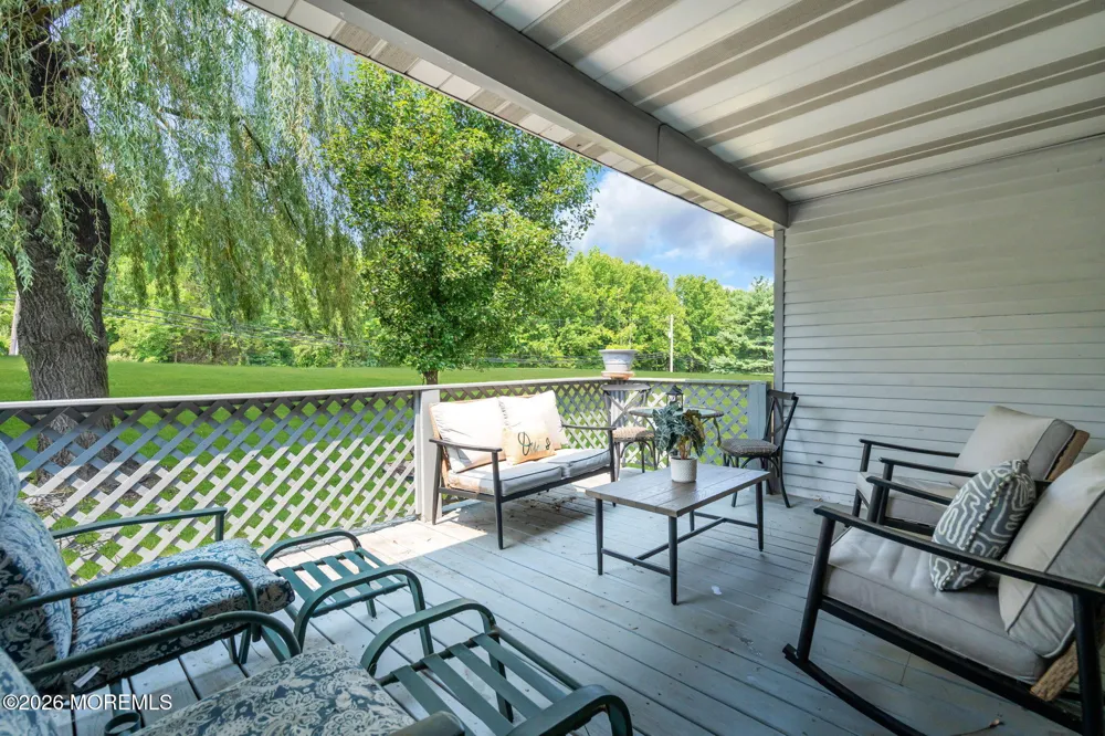 5 Lakeview Drive Marlboro, NJ 07746