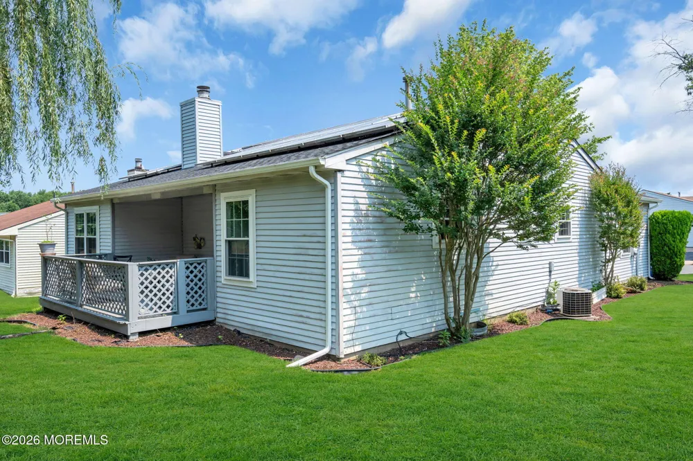 5 Lakeview Drive Marlboro, NJ 07746