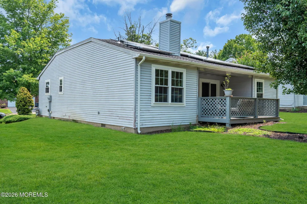 5 Lakeview Drive Marlboro, NJ 07746