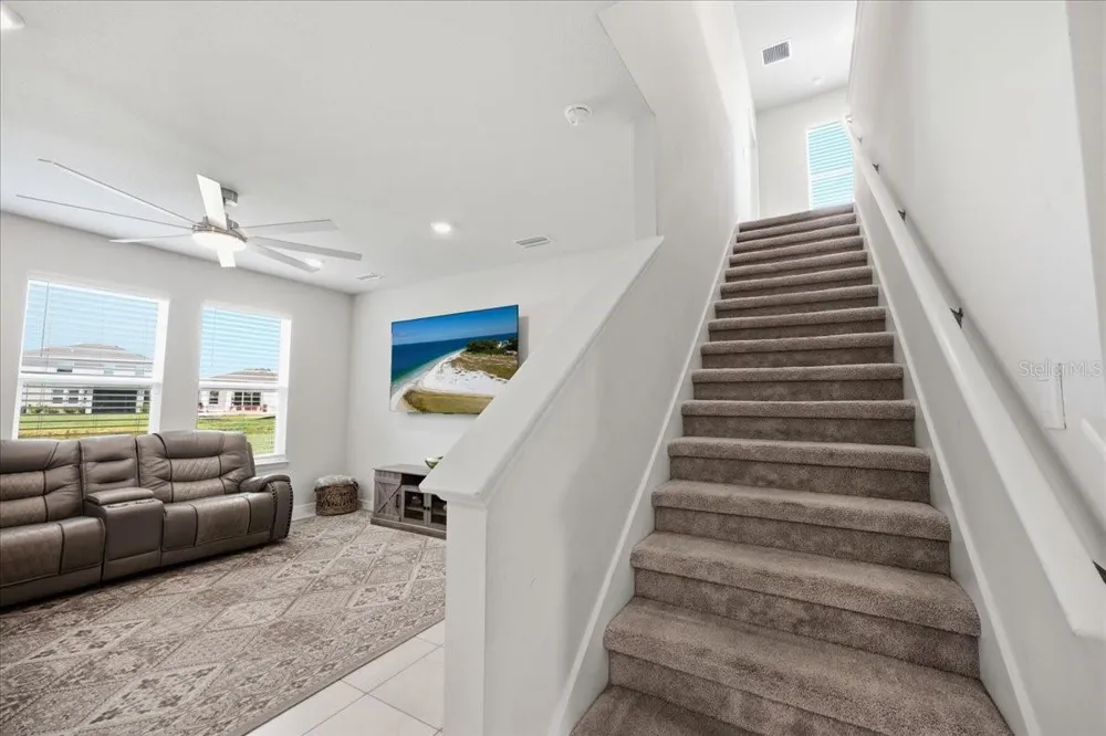 16018 6TH AVENUE E Bradenton, FL 34212