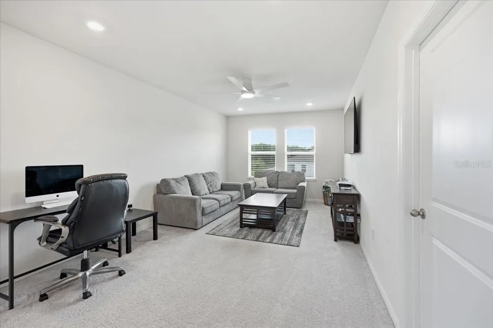 16018 6TH AVENUE E Bradenton, FL 34212