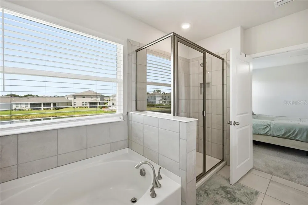 16018 6TH AVENUE E Bradenton, FL 34212