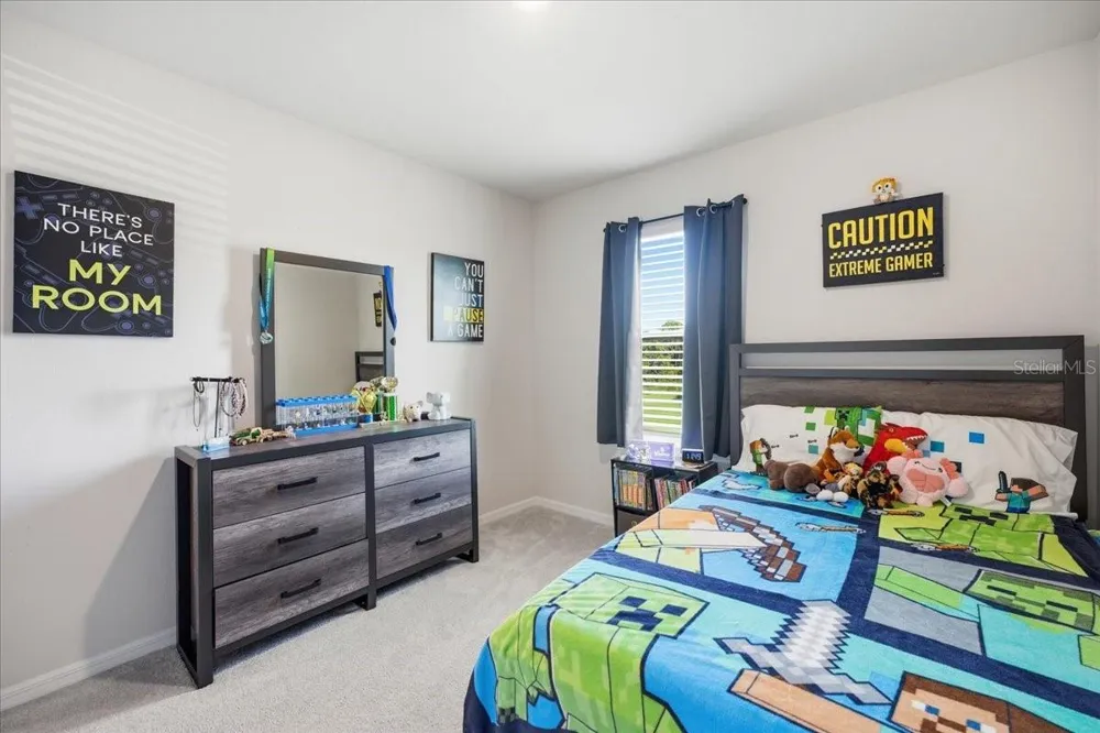 16018 6TH AVENUE E Bradenton, FL 34212
