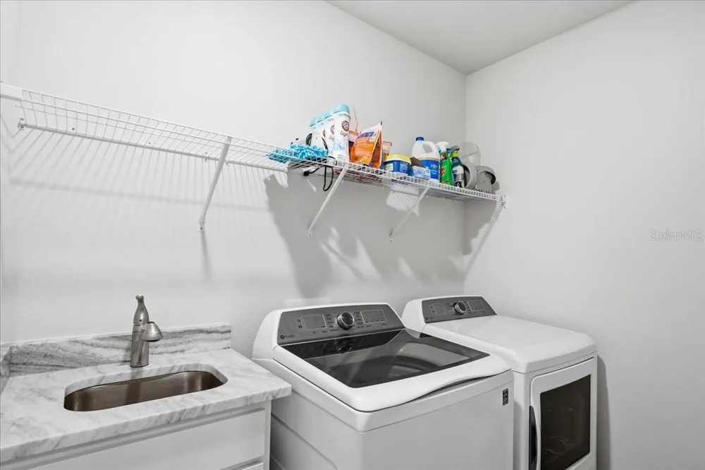 16018 6TH AVENUE E Bradenton, FL 34212