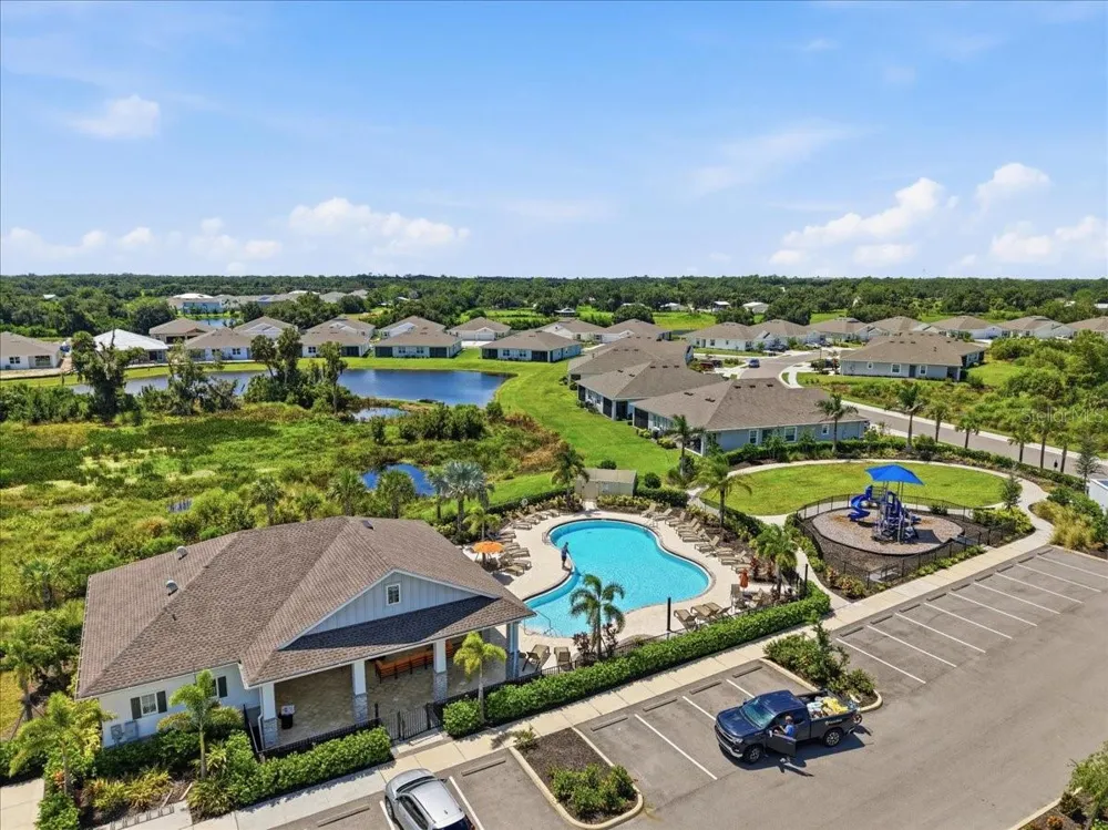 16018 6TH AVENUE E Bradenton, FL 34212