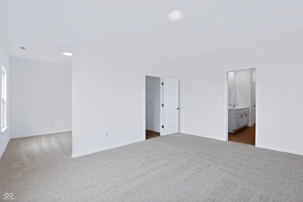 8673 Meadowlands Court Plainfield, IN 46168