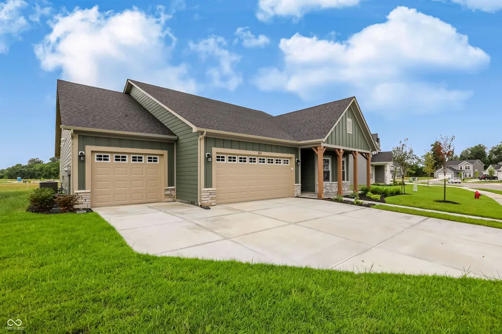 8673 Meadowlands Court Plainfield, IN 46168