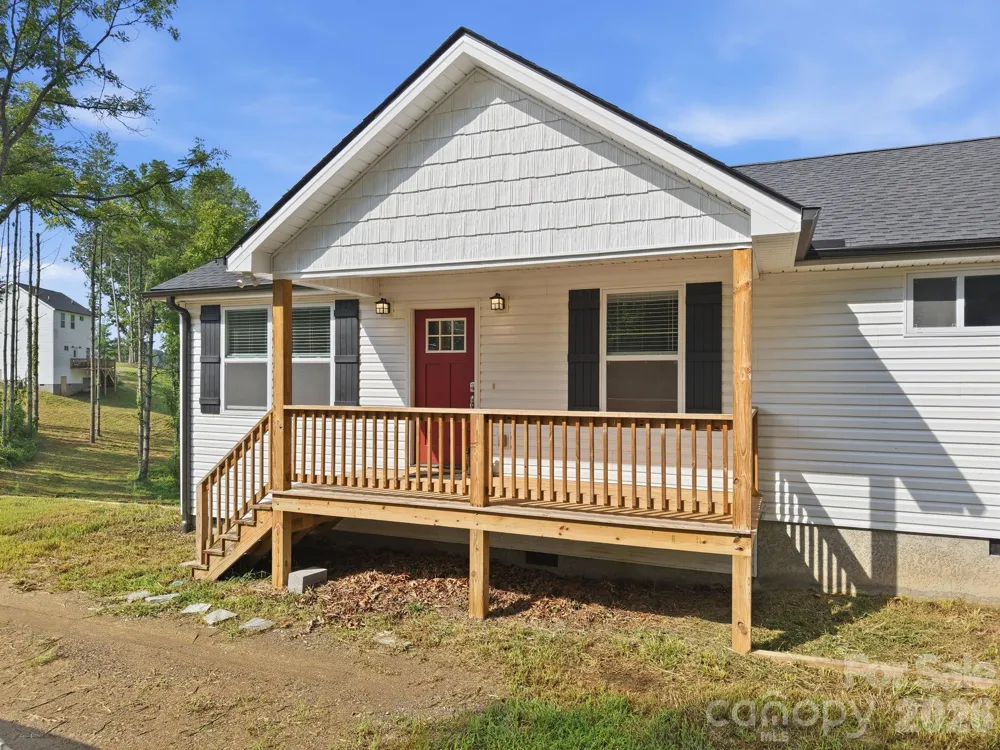 7 Greenridge Road Weaverville, NC 28787