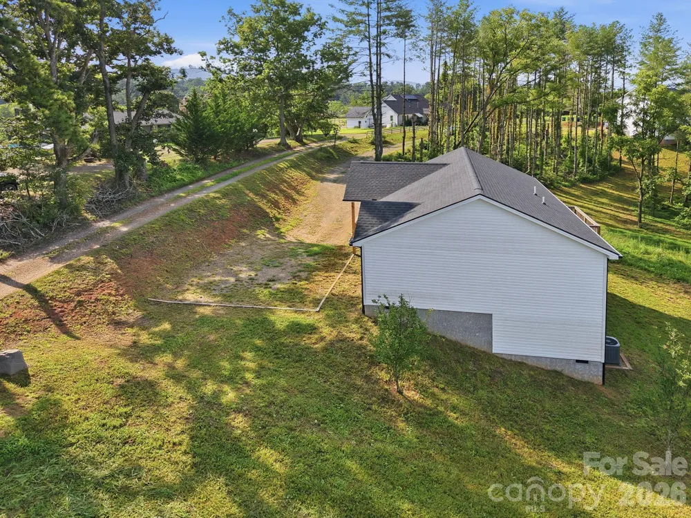 7 Greenridge Road Weaverville, NC 28787