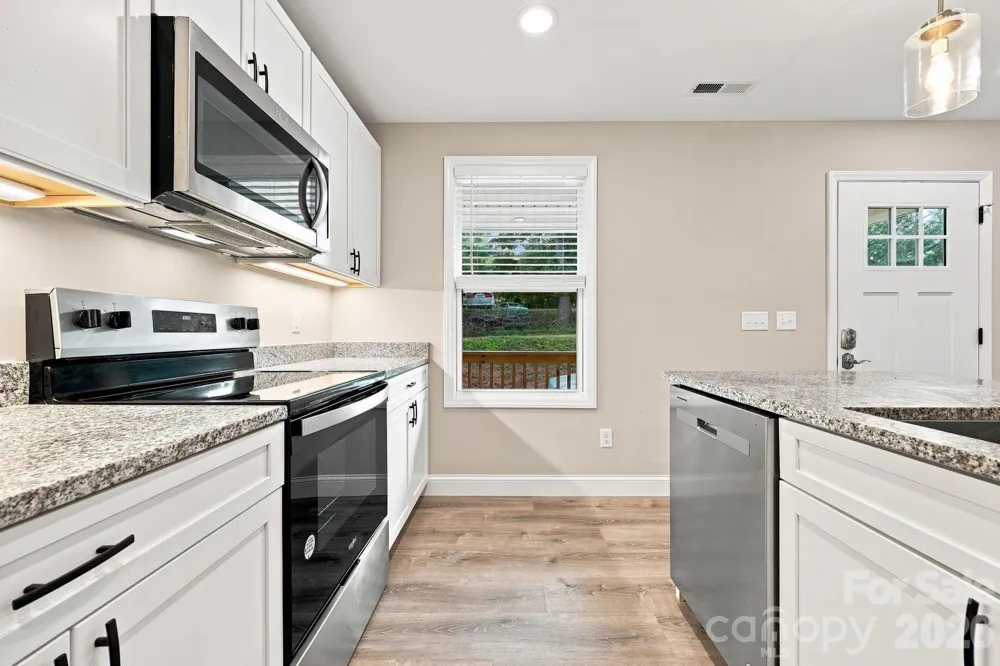 7 Greenridge Road Weaverville, NC 28787