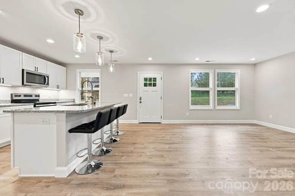 7 Greenridge Road Weaverville, NC 28787