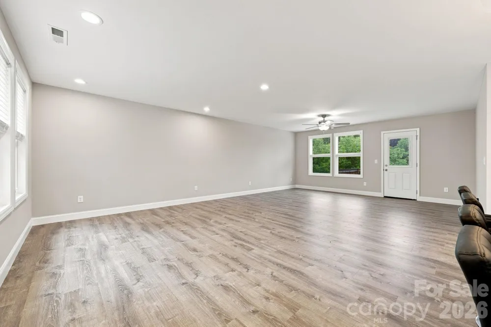 7 Greenridge Road Weaverville, NC 28787