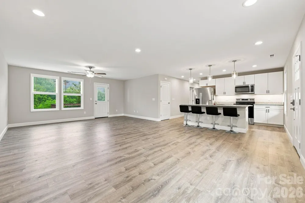 7 Greenridge Road Weaverville, NC 28787