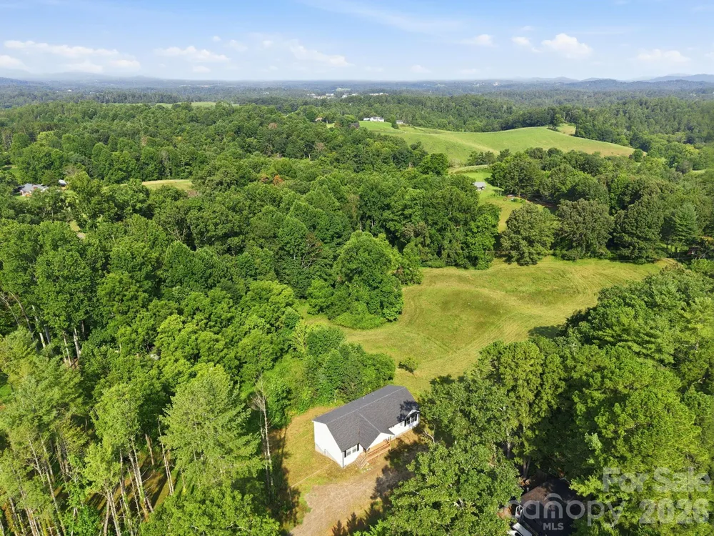 7 Greenridge Road Weaverville, NC 28787