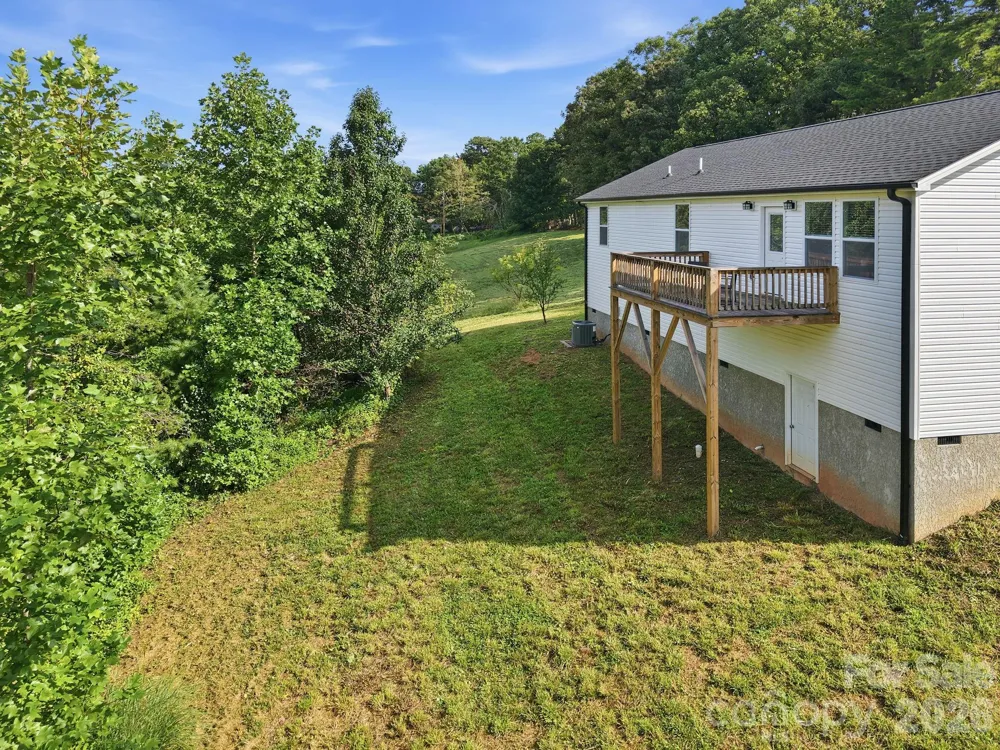 7 Greenridge Road Weaverville, NC 28787