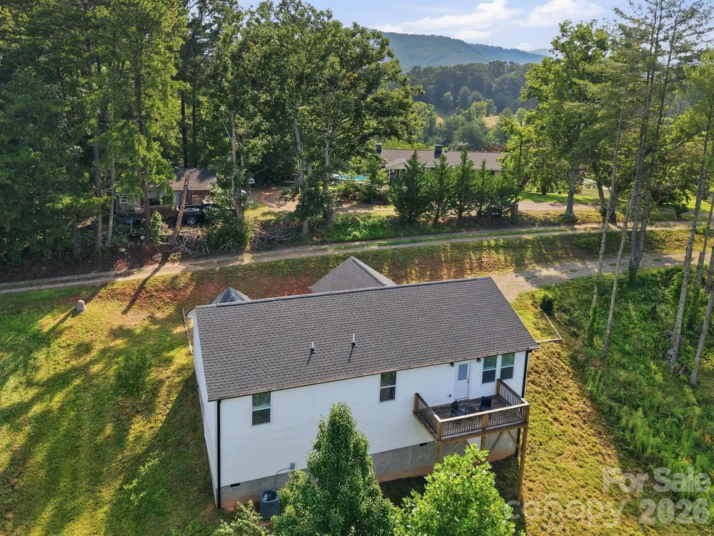 7 Greenridge Road Weaverville, NC 28787