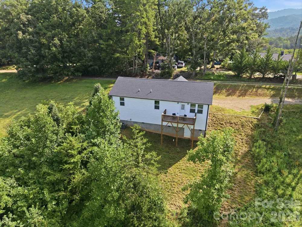 7 Greenridge Road Weaverville, NC 28787