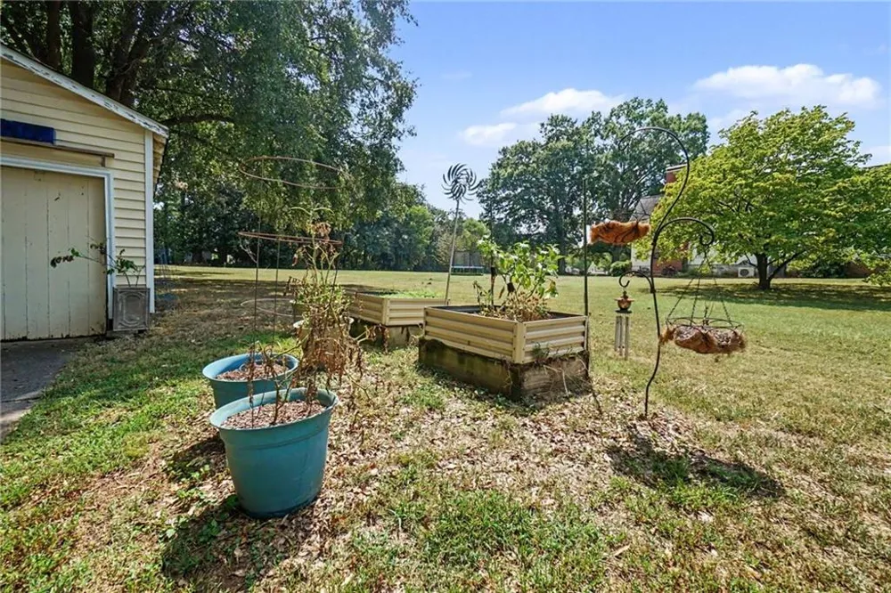 114 Etowah Drive Cartersville, GA 30120