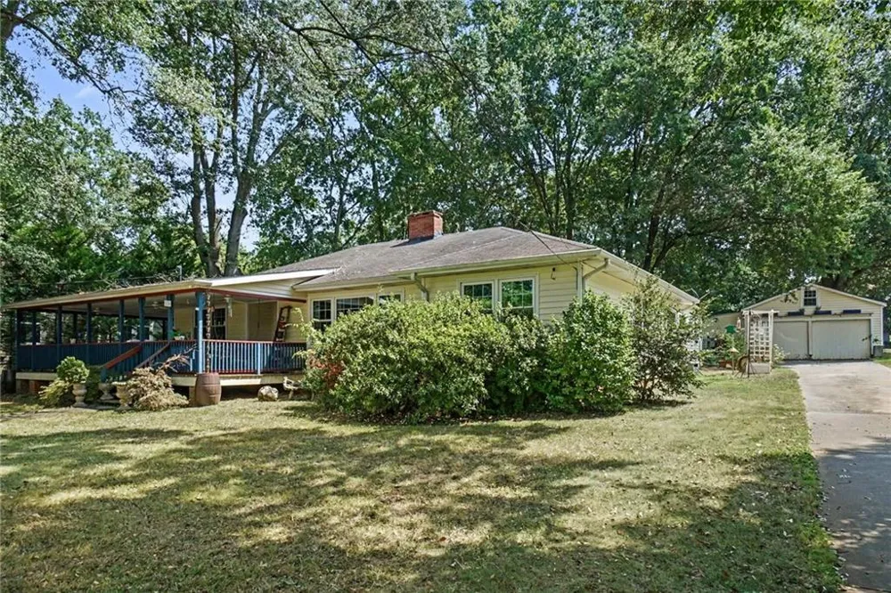 114 Etowah Drive Cartersville, GA 30120
