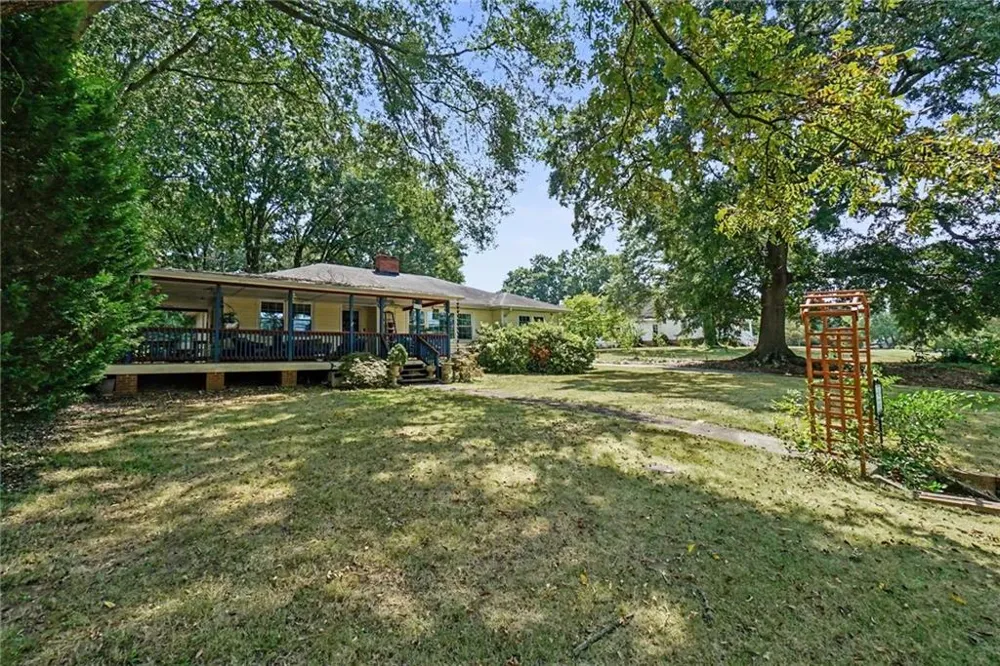 114 Etowah Drive Cartersville, GA 30120