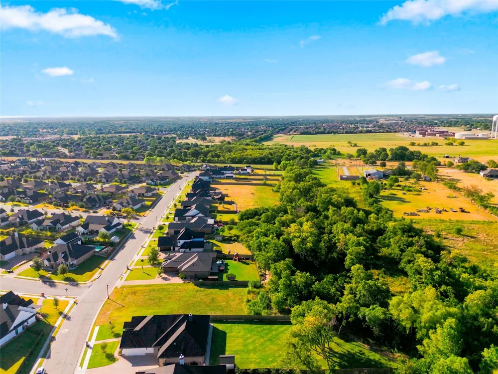 10245 Creekside Lane Waco, TX 76712