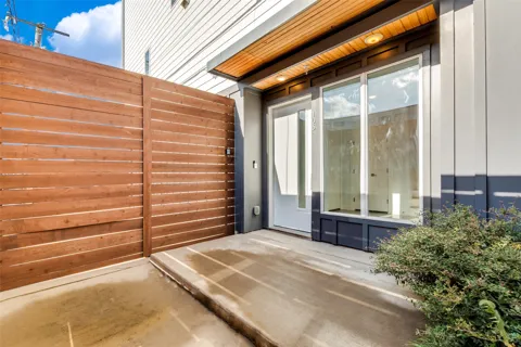 1505 Garrett Avenue #105
