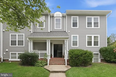 20583 SNOWSHOE SQUARE #301