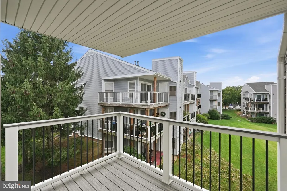 20583 SNOWSHOE SQUARE #301 Ashburn, VA 20147