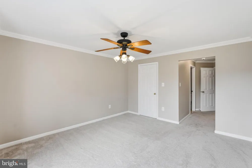 20583 SNOWSHOE SQUARE #301 Ashburn, VA 20147