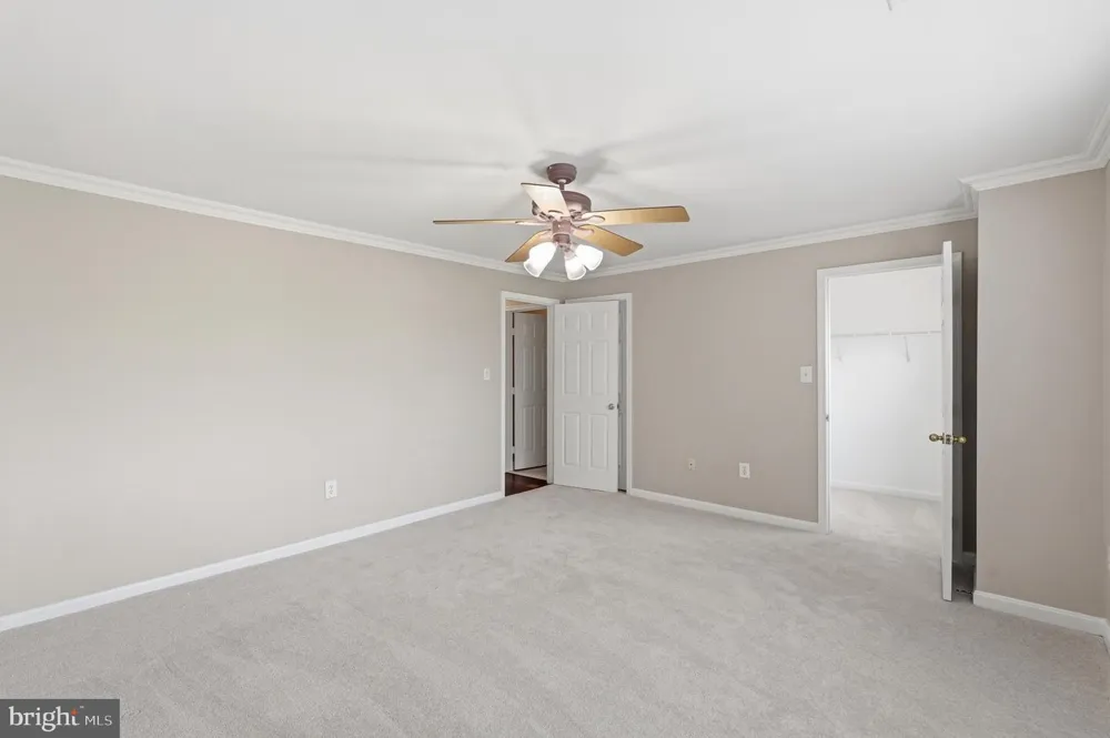 20583 SNOWSHOE SQUARE #301 Ashburn, VA 20147