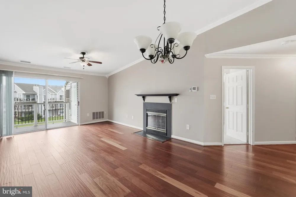 20583 SNOWSHOE SQUARE #301 Ashburn, VA 20147