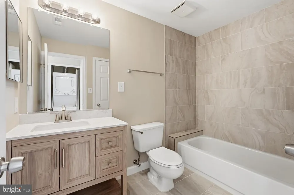 20583 SNOWSHOE SQUARE #301 Ashburn, VA 20147