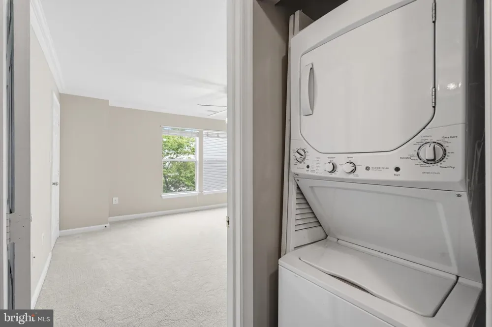 20583 SNOWSHOE SQUARE #301 Ashburn, VA 20147