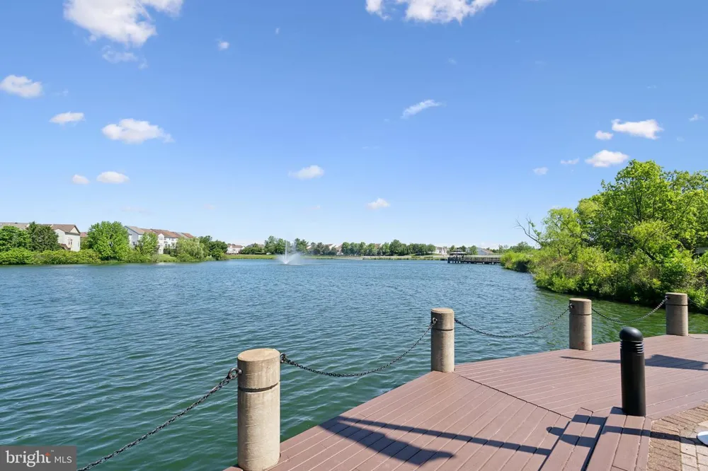 20583 SNOWSHOE SQUARE #301 Ashburn, VA 20147