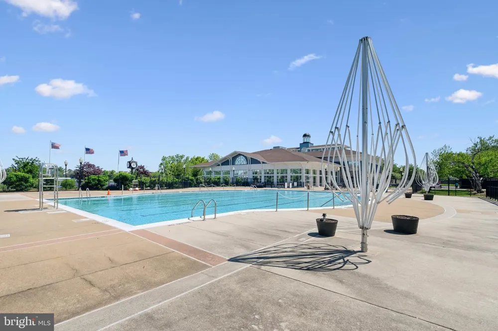 20583 SNOWSHOE SQUARE #301 Ashburn, VA 20147