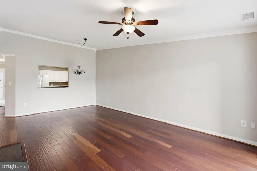 20583 SNOWSHOE SQUARE #301 Ashburn, VA 20147