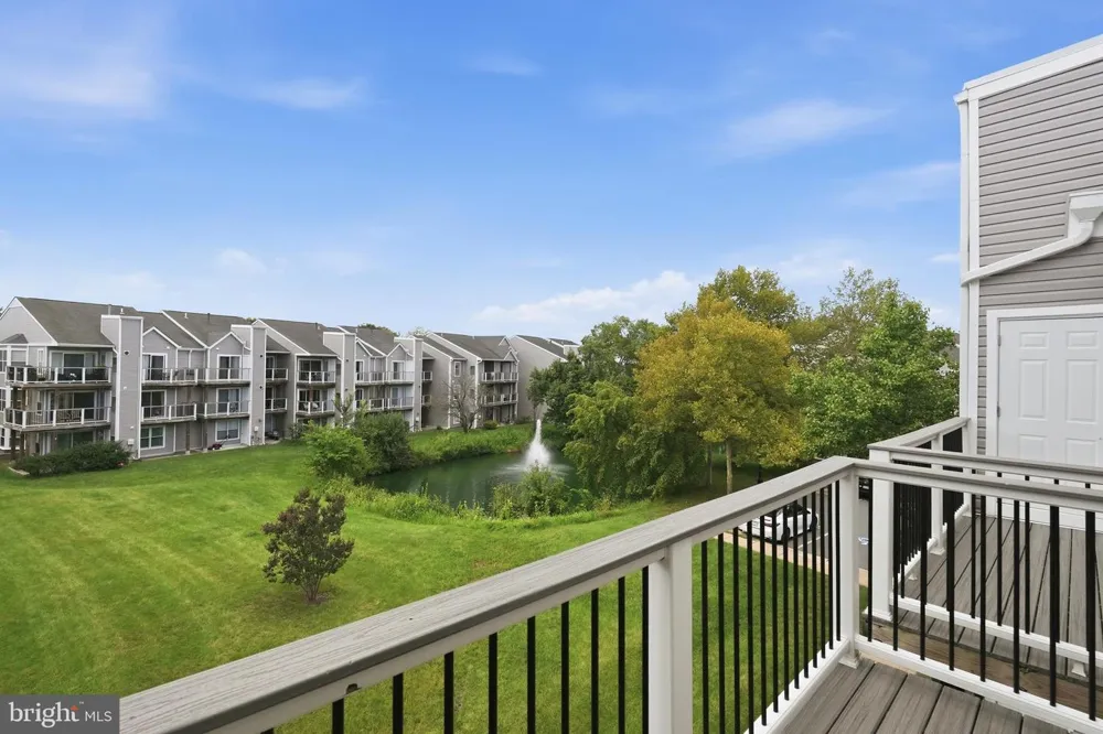 20583 SNOWSHOE SQUARE #301 Ashburn, VA 20147