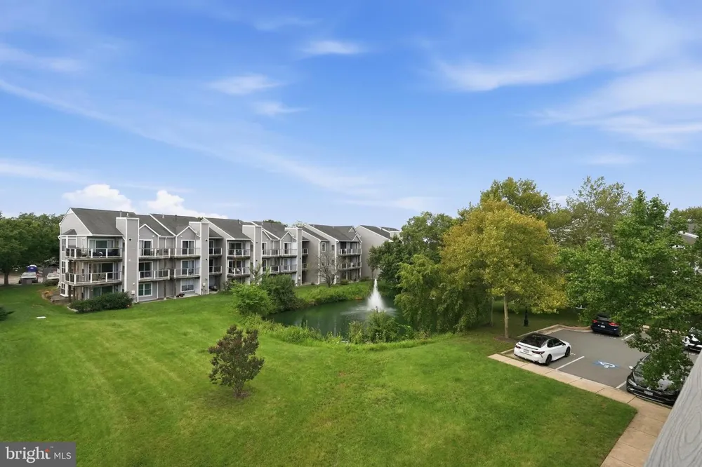 20583 SNOWSHOE SQUARE #301 Ashburn, VA 20147