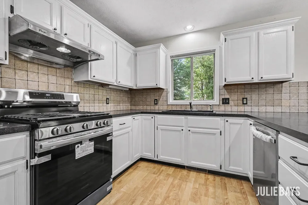 6631 Runway Court SW Byron Center, MI 49315