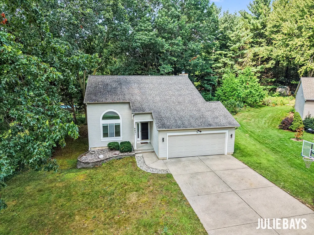 6631 Runway Court SW Byron Center, MI 49315