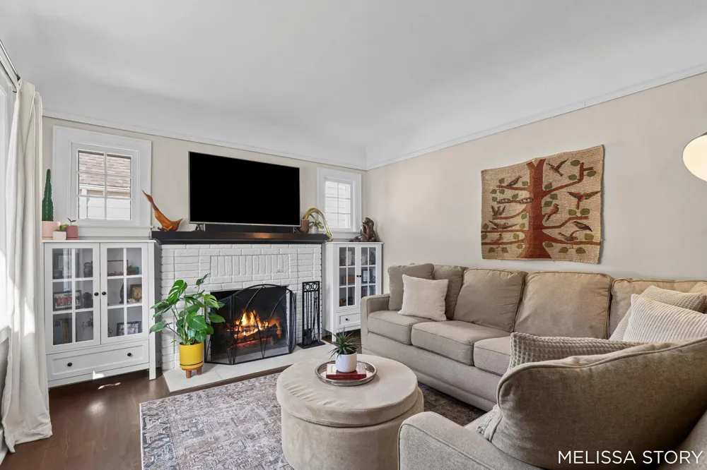 1011 Beechwood Street NE Grand Rapids, MI 49505