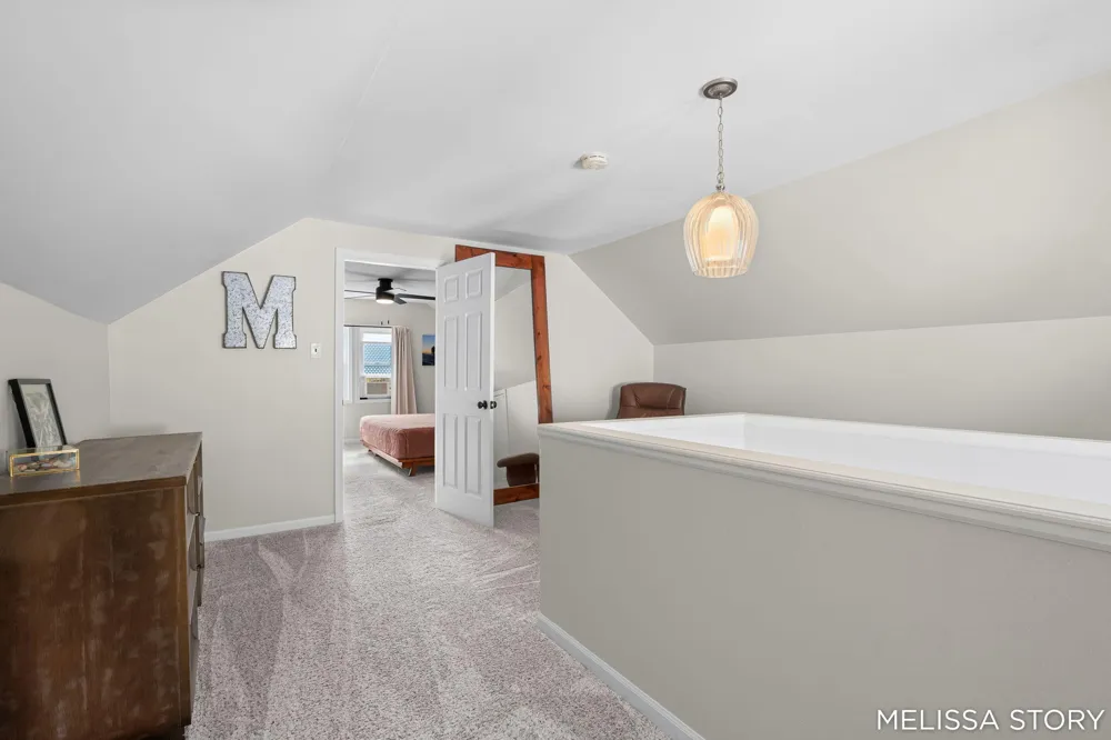 1011 Beechwood Street NE Grand Rapids, MI 49505