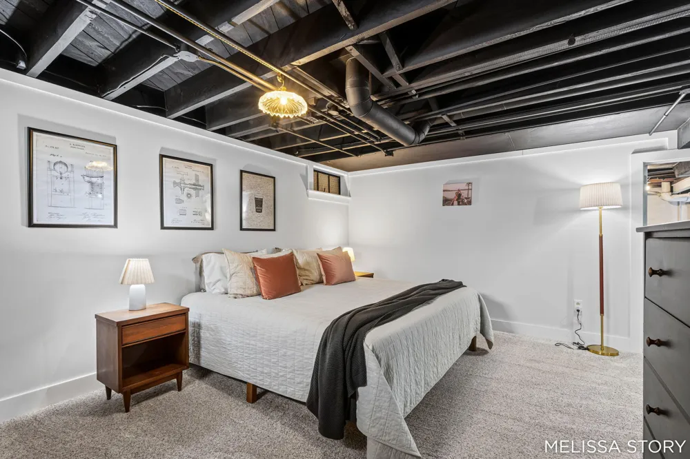 1011 Beechwood Street NE Grand Rapids, MI 49505