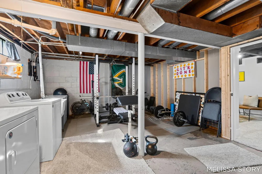 1011 Beechwood Street NE Grand Rapids, MI 49505