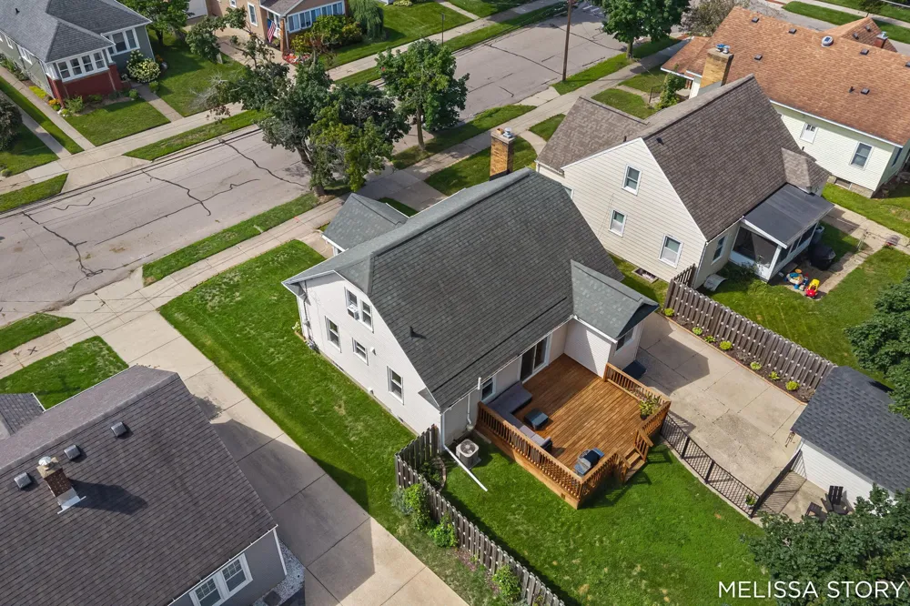 1011 Beechwood Street NE Grand Rapids, MI 49505
